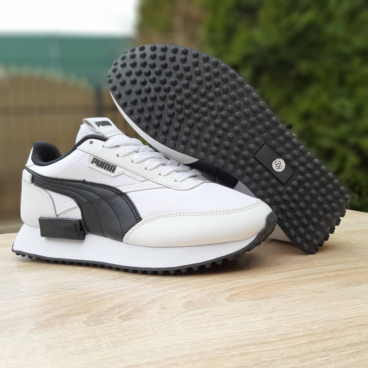 Кроссовки Puma Future Rider мужские резиновые белые демисезонные повседневные на шнуровке спортивная обувь