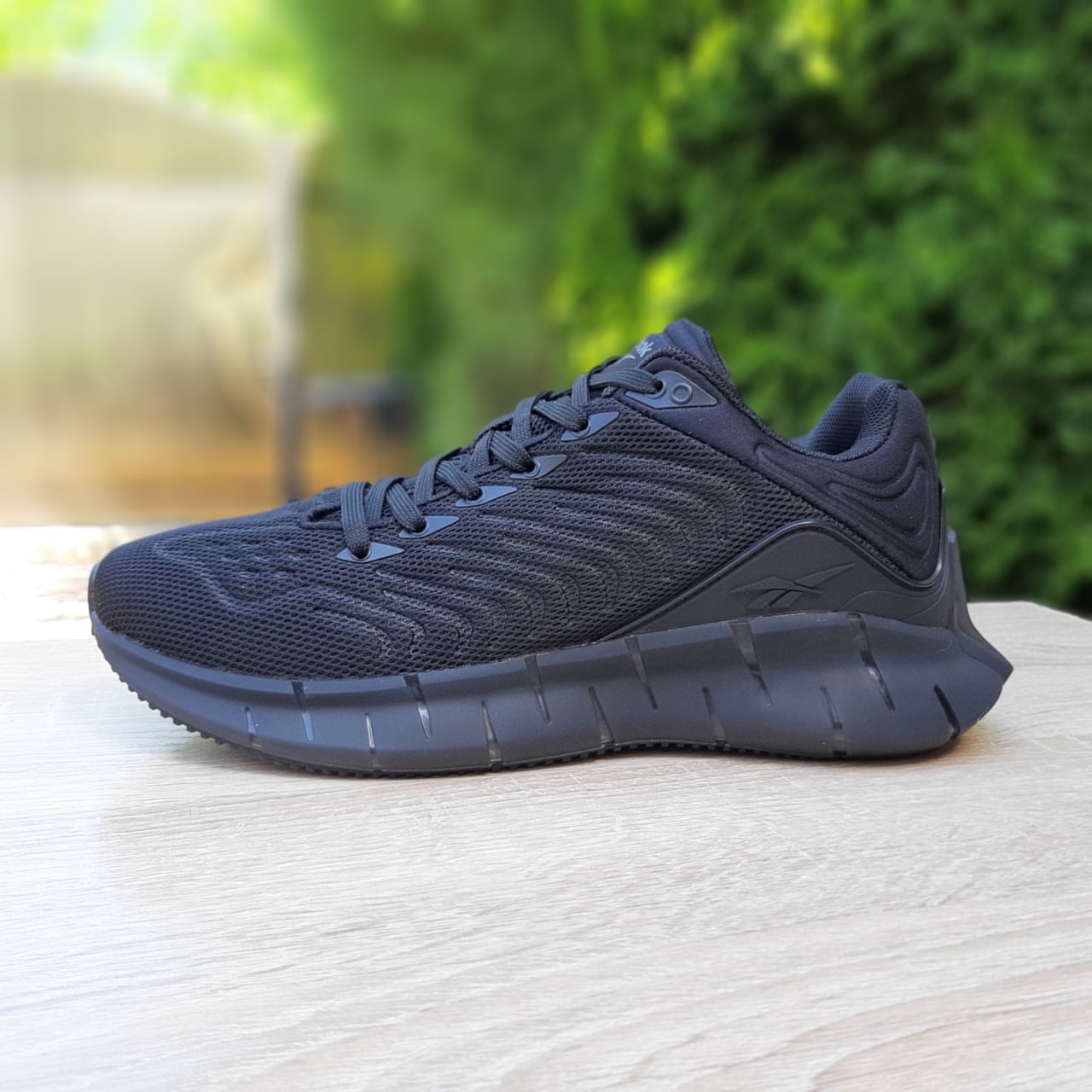 Кроссовки Reebok Zig Kinetica мужские черные демисезонные стильные повседневные на шнуровке спортивная обувь
