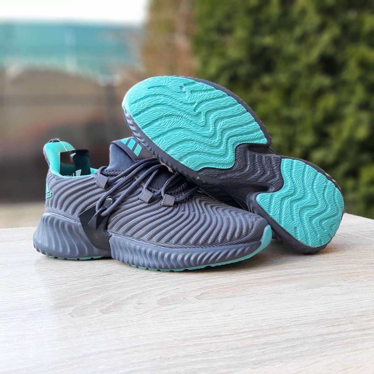 Adidas Alphabounce Instinct серые с бірюзою для девушек