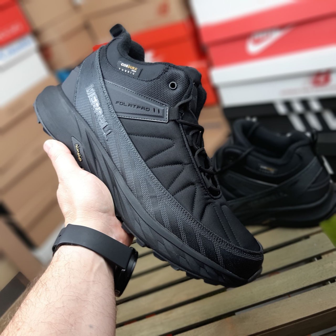 Кросівки Merrell Float Pro великани високі чорні сіра вставка гумові зимові повсякденні на шнурівці спортивне взуття